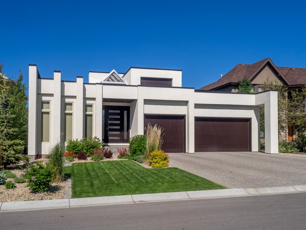 Discover 12 of Calgary’s best neighbourhoods, from bustling city centres to suburban bliss.