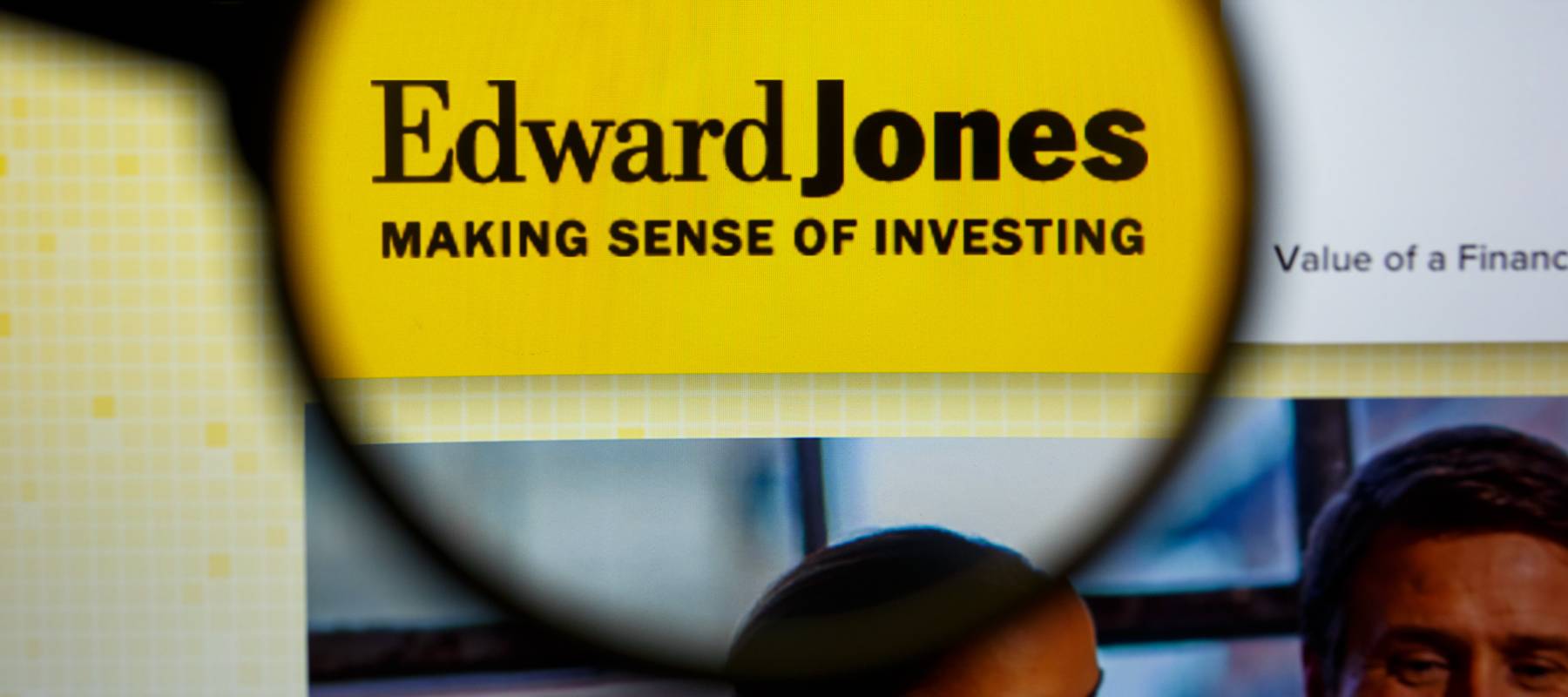 Los Angeles, California, USA - 21 Jule 2019: Edward Jones logo