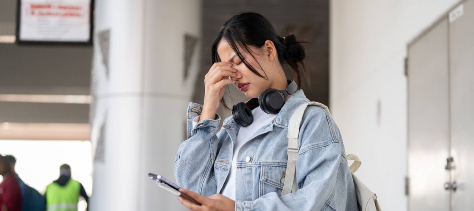 Travel fraud stressed traveller