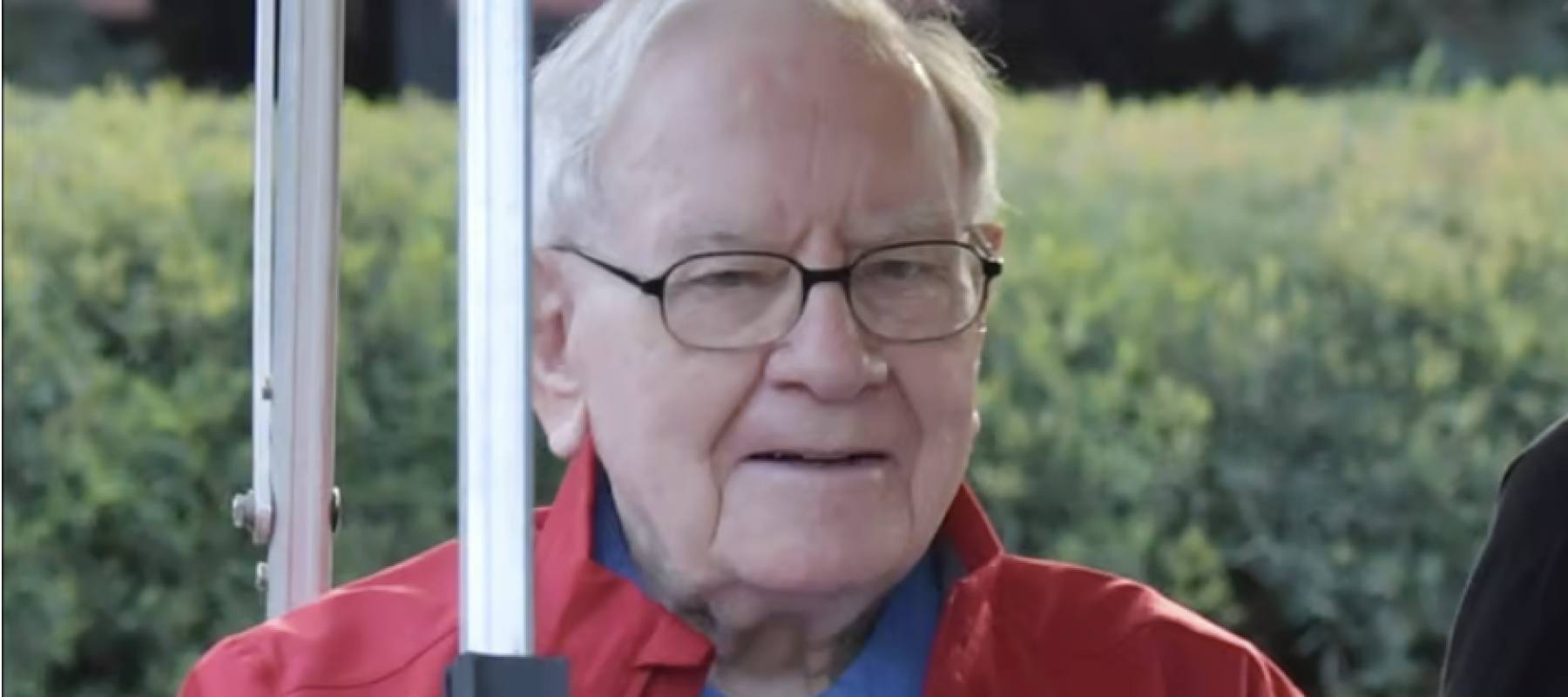 picture of Warren Buffett