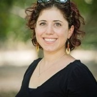 Sarah Pritzker, contributor at Money.ca.ca