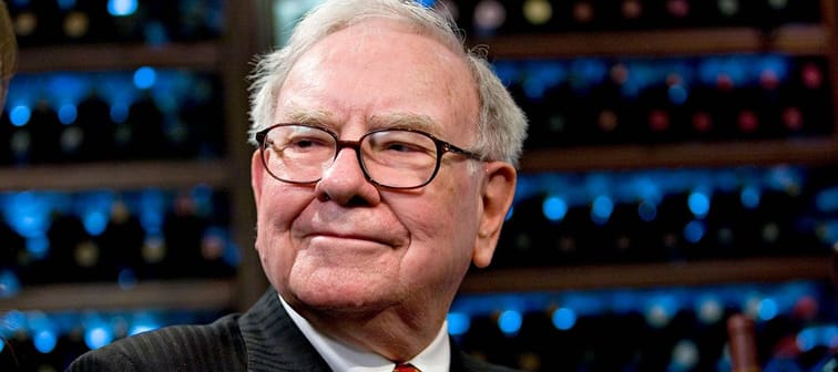 Warren Buffett buying shares in Canadian P&C insurer, Chubb