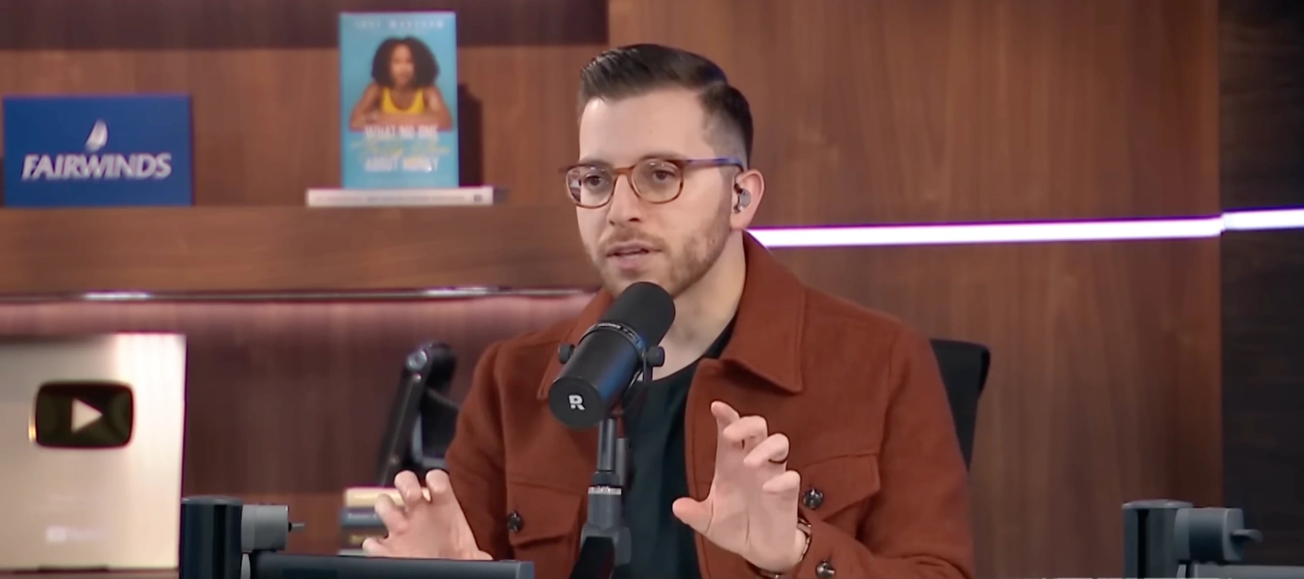 Male Ramsey Show host