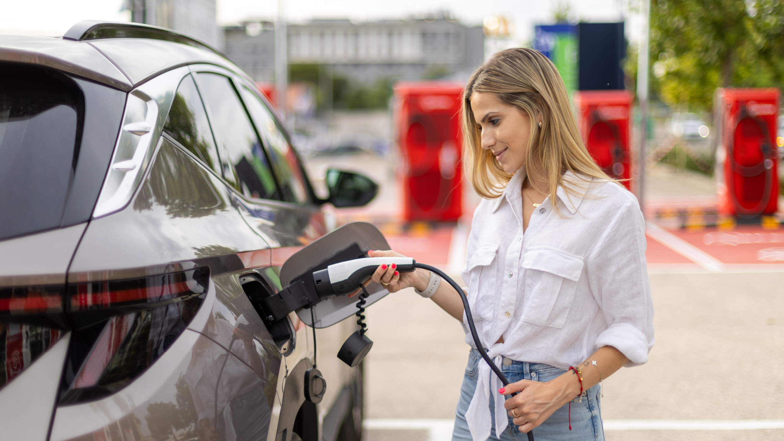 EV insurance costs in Canada: the cost most buyers miss