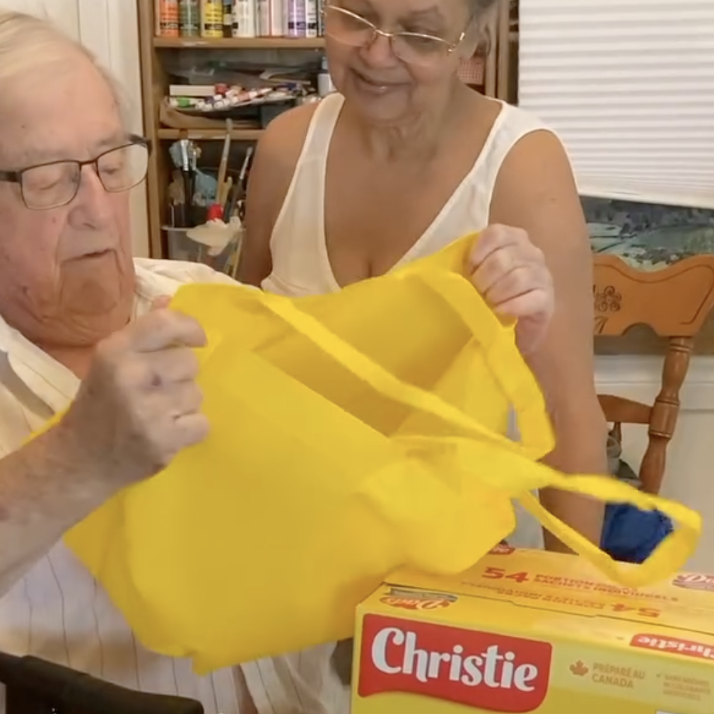 Canadian veteran celebrated by Dad's Cookies