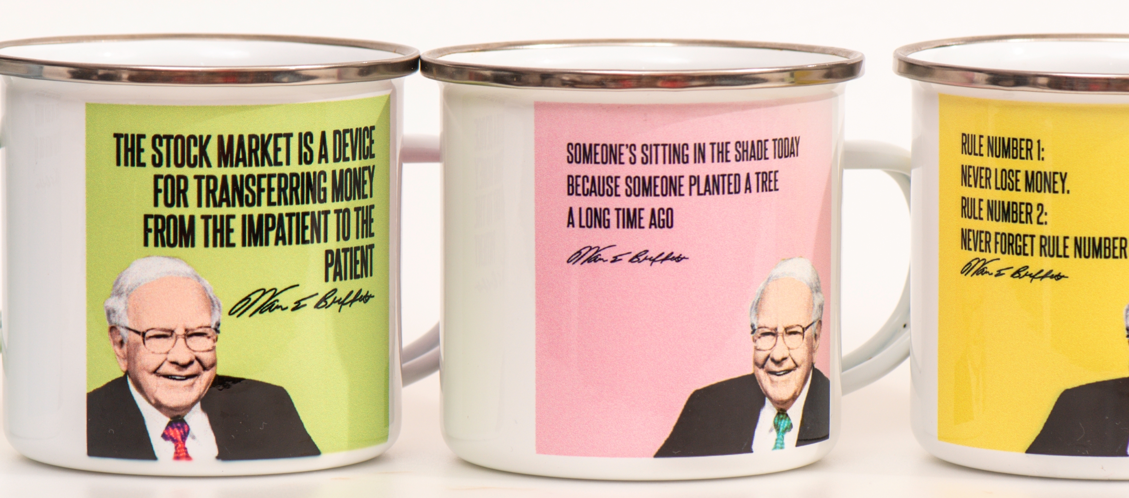 Coffee mugs with famous quotes from Warren Buffett
