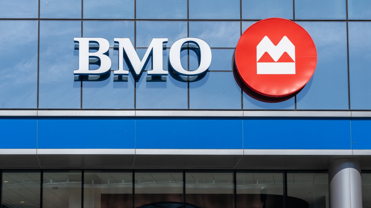 Dog-eat-dog investing: BMO removes trading fees to better compete with discount brokerages