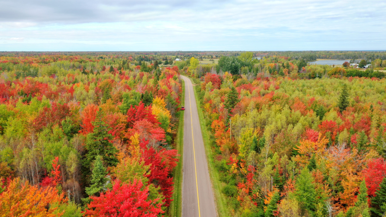 7 budget-friendly Canadian fall getaways