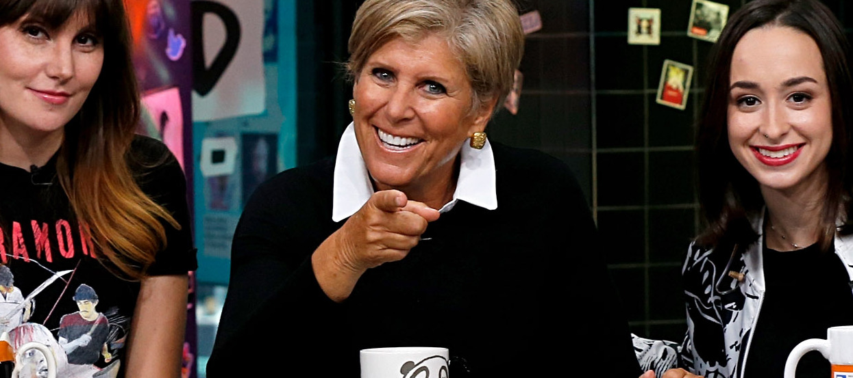 Author Suze Orman (C) poses with Build Brunch hosts (2018)